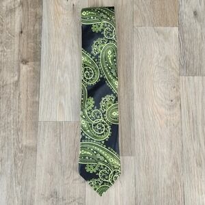 Countess Mara 100% Silk Paisley Necktie Green Black Patterned‎ Tie VTG 60"L 3"W